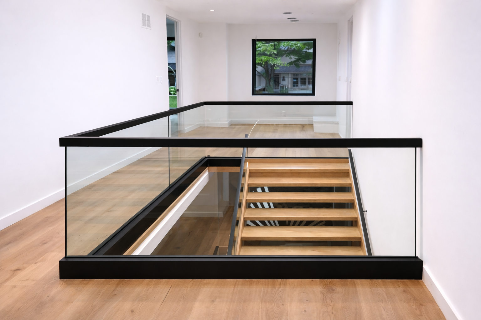 Rectangular Cap Rail